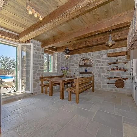 Lipa Privlaka (Zadar)